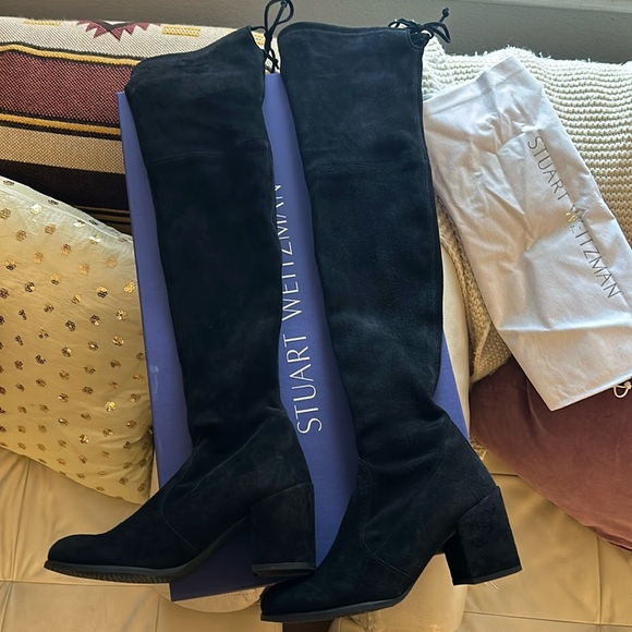 Stuart Weitzman Tieland black suede over the knee boots 6 - Picture 4 of 14